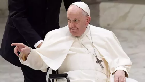El papa Francisco suspendió su agenda de este sábado por problemas de salud