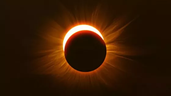 Eclipse solar total: ¿cómo, cuando y dónde verlo en Argentina?