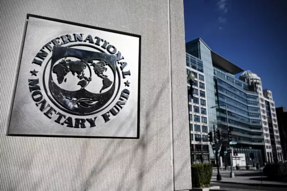 Funcionarios del gobierno de Milei viajan a EEUU para cerrar la octava revisión con el FMI