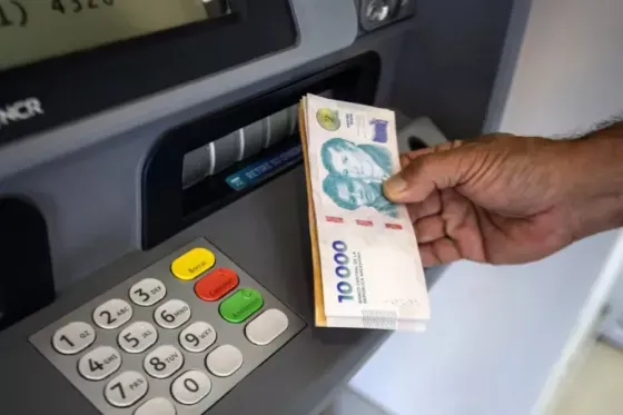 Este sábado pagan el salario a la administración pública en Salta